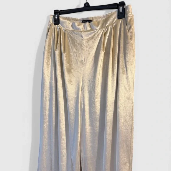 Christian Lacroix Velvet Cream Wide-Leg Pants - Picture 4 of 9